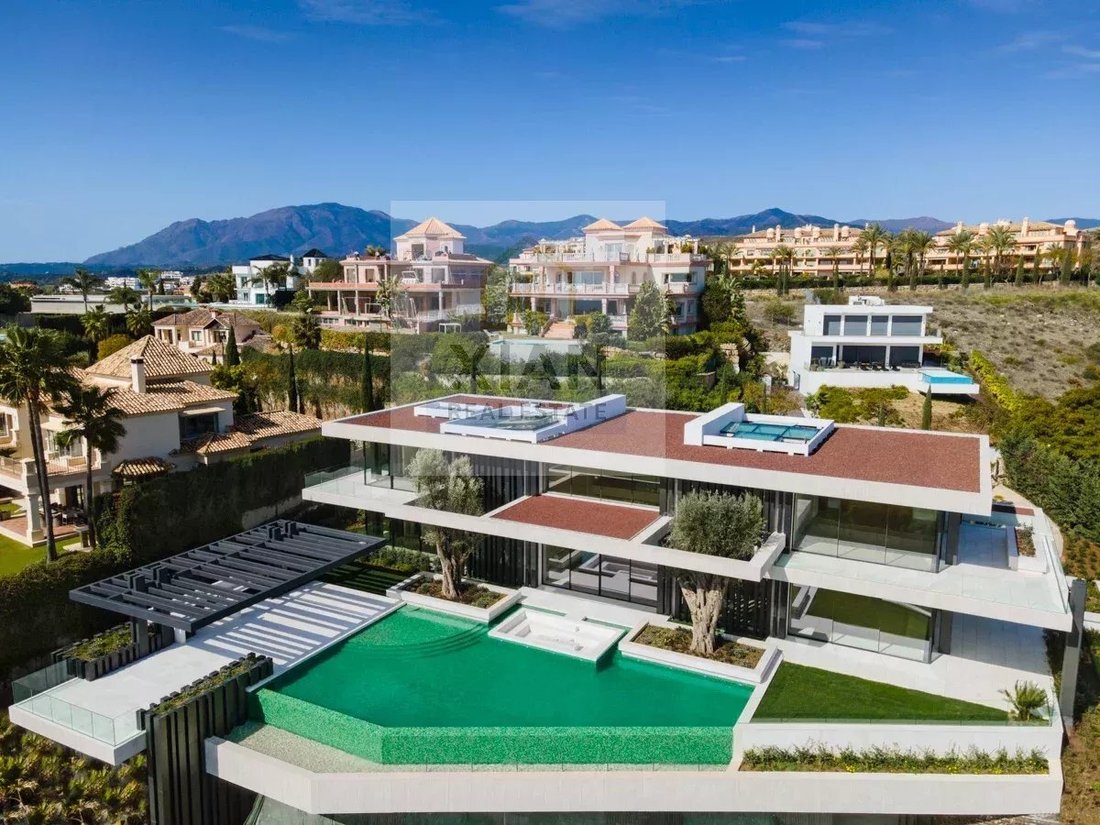 Villa in Benahavis, Andalusia, Spain 1 - 12170556