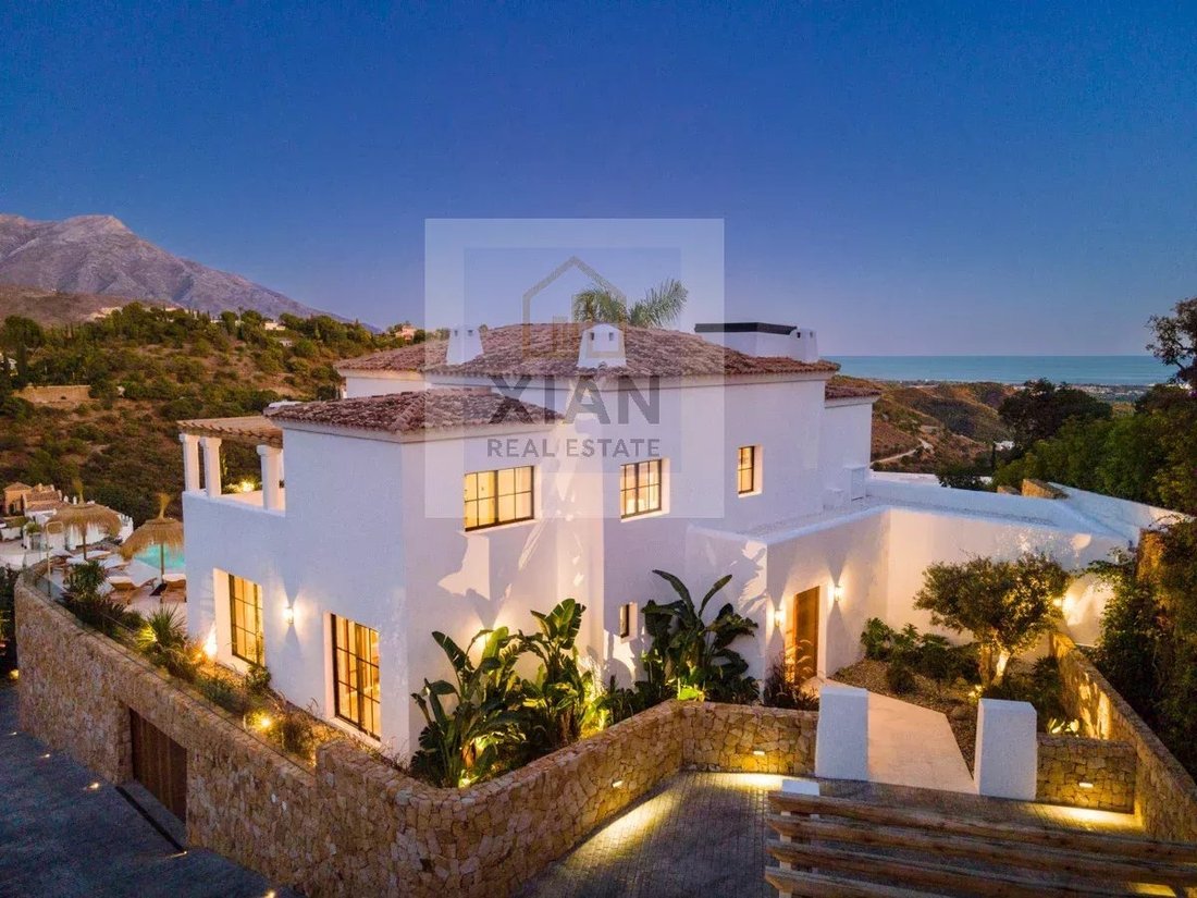 Villa in El Madroñal, Benahavis, Spain 3 - 12705794