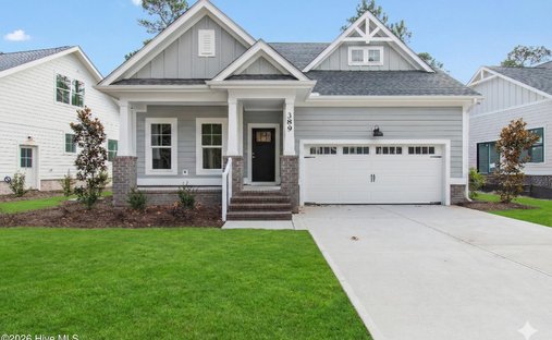 House in Bolivia, North Carolina, United States 1