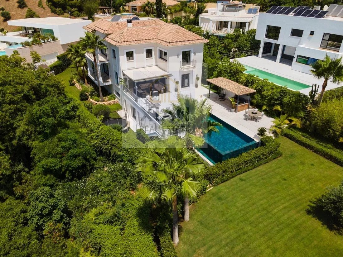 Villa in La Quinta, Benahavis, Andalusia 3 - 12241616