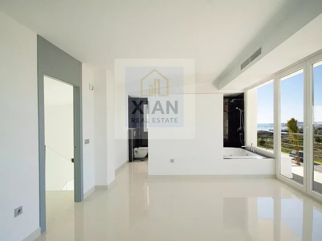 Villa in Arroyo de la Miel, Benalmadena, Andalusia 3 - 12177136