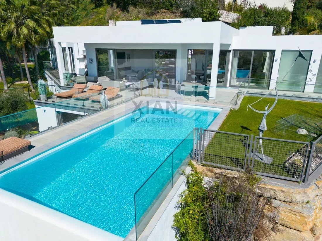 Villa in La Quinta, Benahavis, Andalusia 2 - 12767495