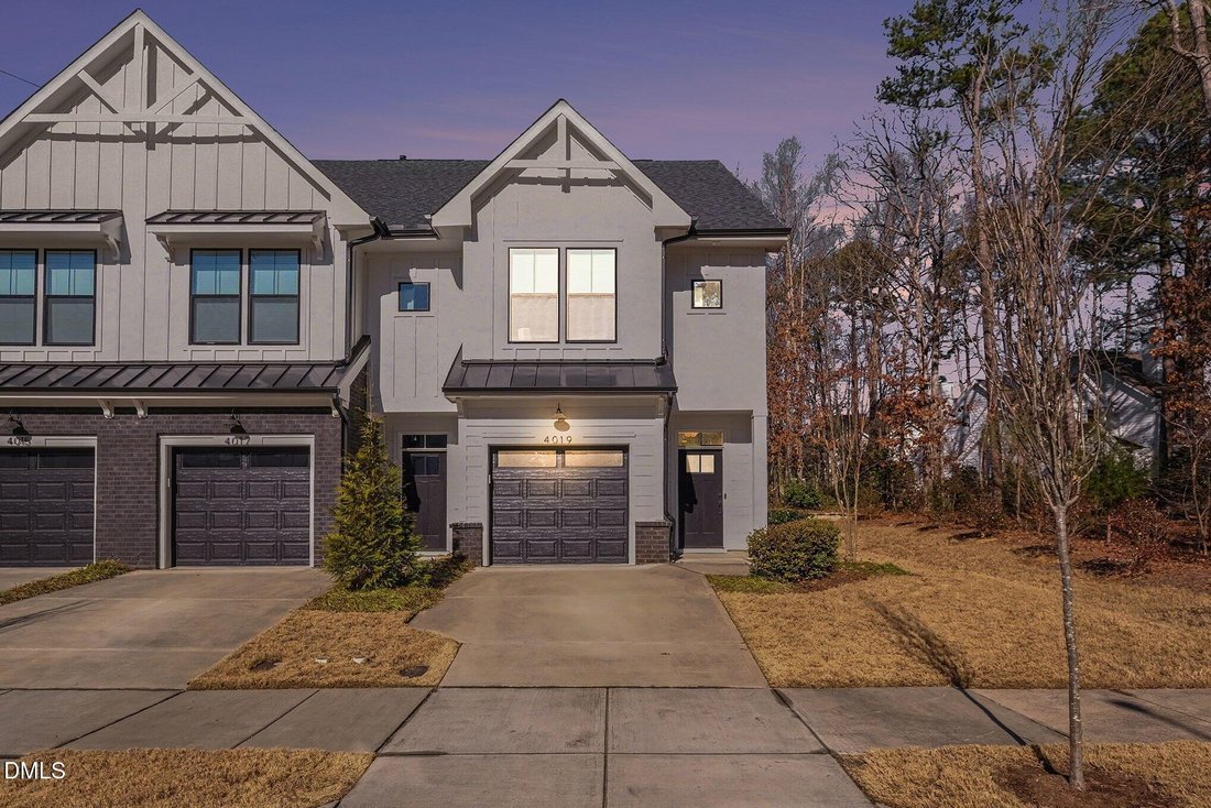 Townhouse in Raleigh, North Carolina, United States 3 - 17190059