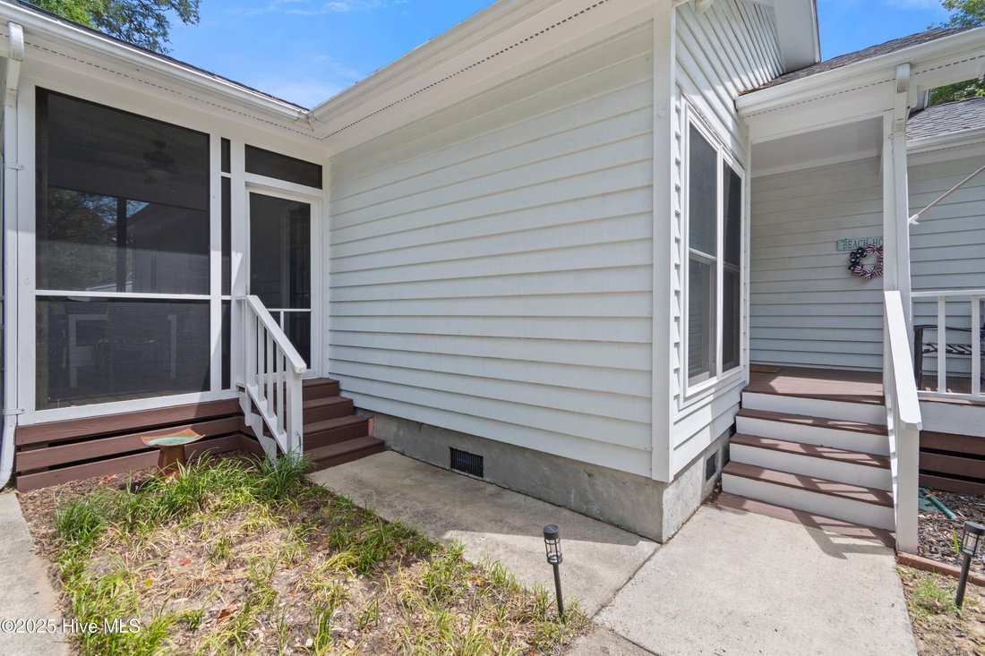 House in Oak Island, North Carolina, United States 3 - 17195203