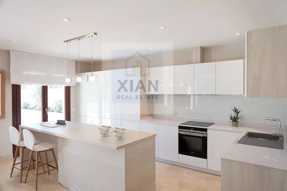 Apartment in Marbella, Andalusia, Spain 5 - 12174453