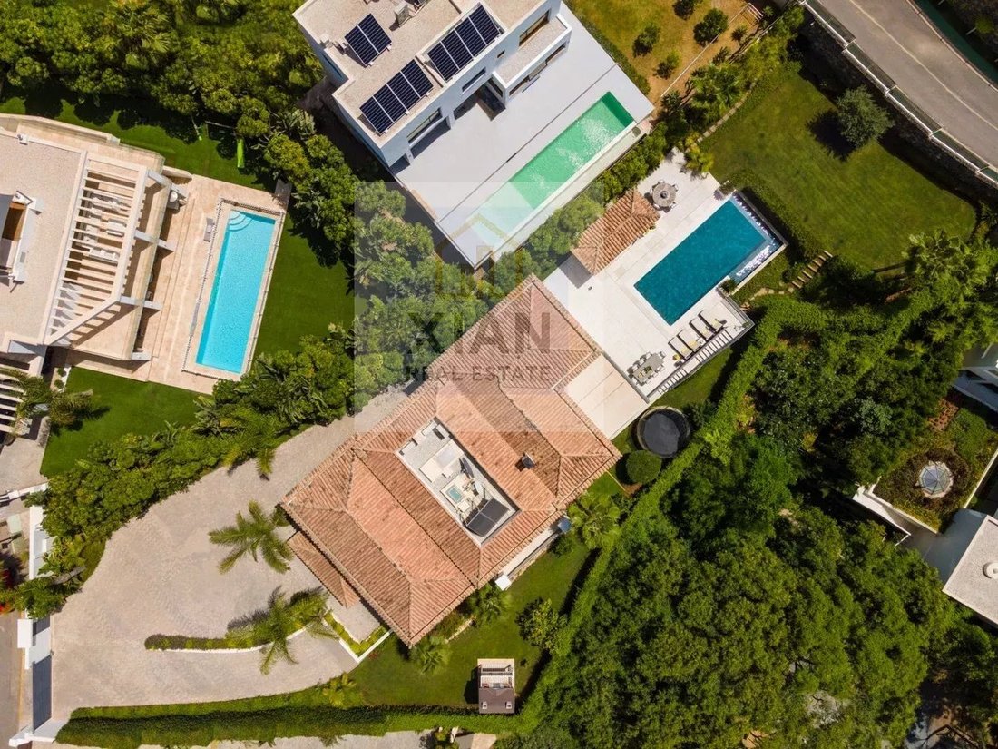 Villa in La Quinta, Benahavis, Andalusia 2 - 12241616