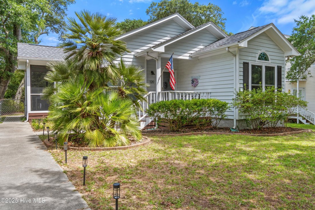 House in Oak Island, North Carolina, United States 2 - 17195203