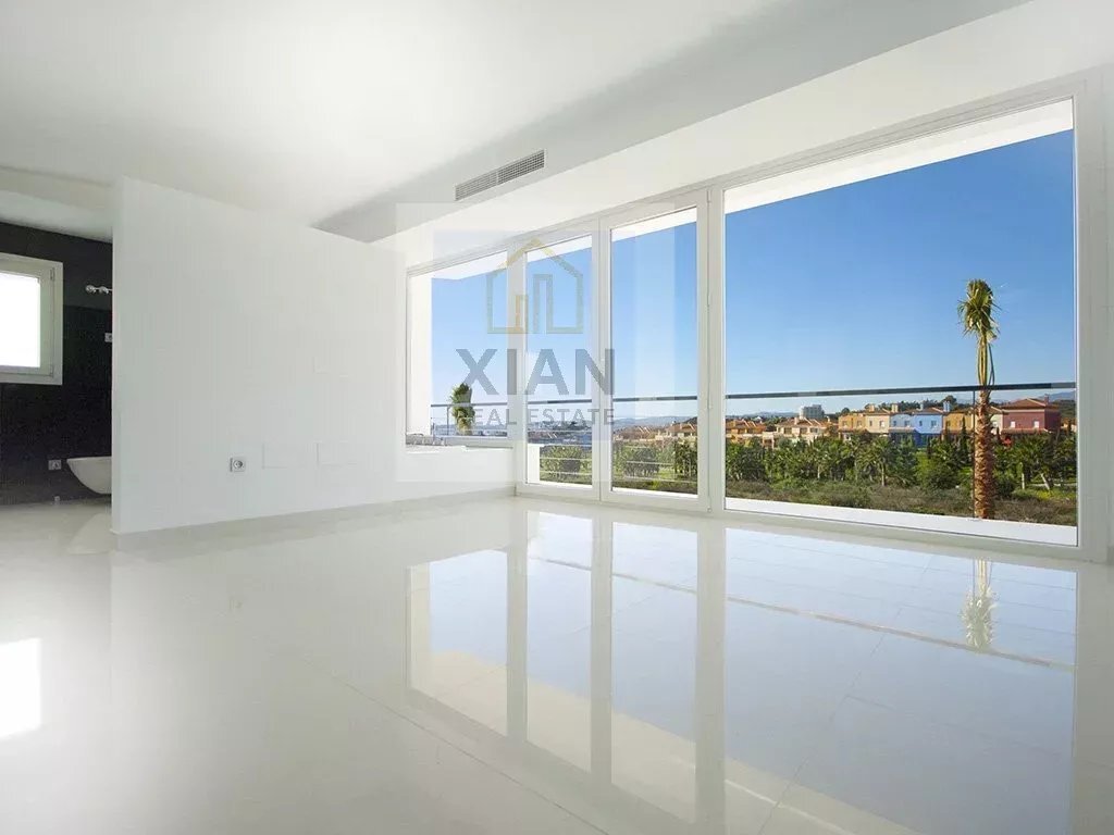 Villa in Arroyo de la Miel, Benalmadena, Andalusia 4 - 12177136
