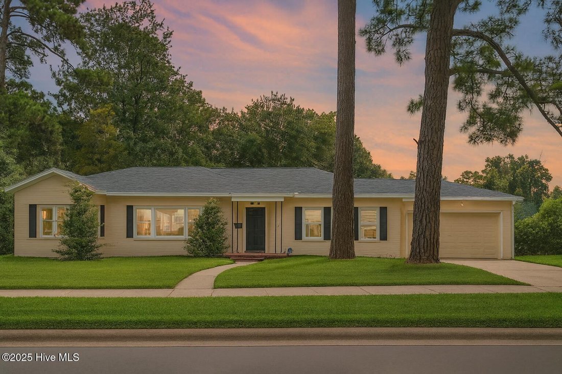 House in Wilmington, North Carolina, United States 1 - 17193573