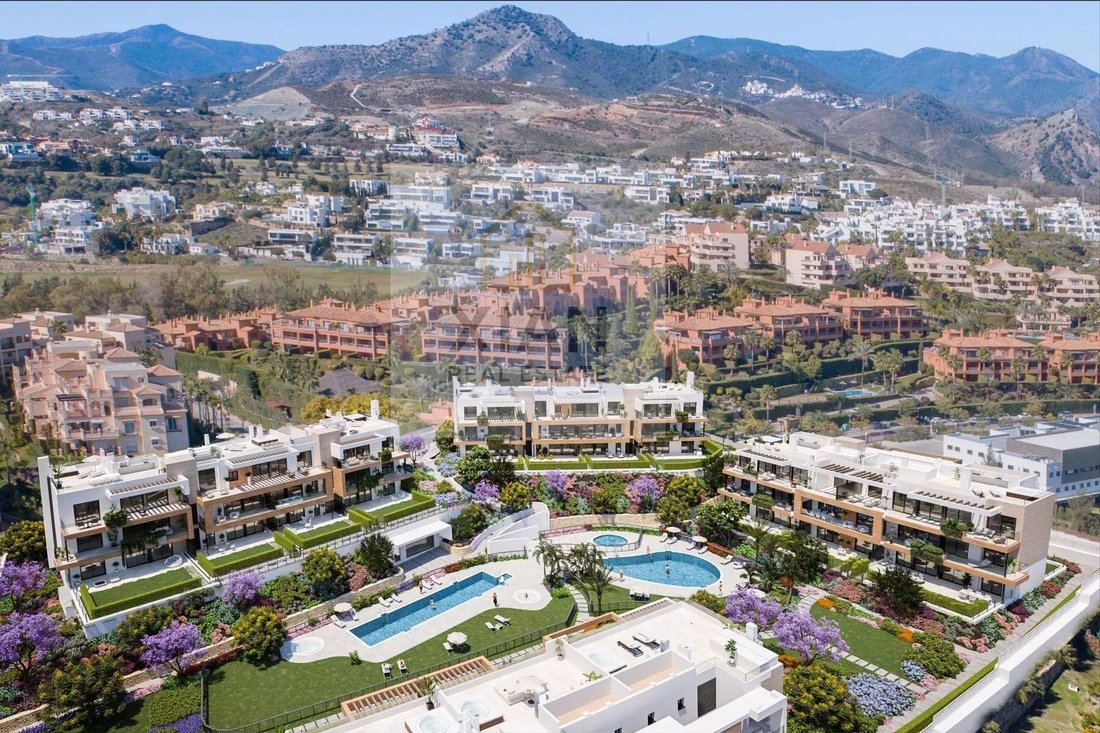 Apartment in Estepona, Andalusia, Spain 2 - 12510541