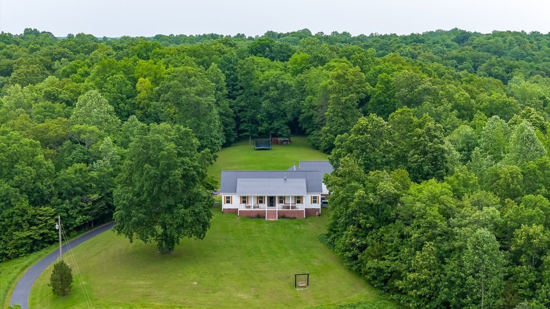 House in Santa Fe, Tennessee, United States 2 - 17190925
