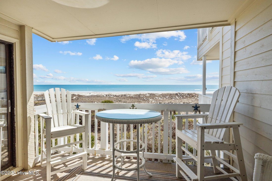 Condo in Emerald Isle, North Carolina, United States 2 - 17193849