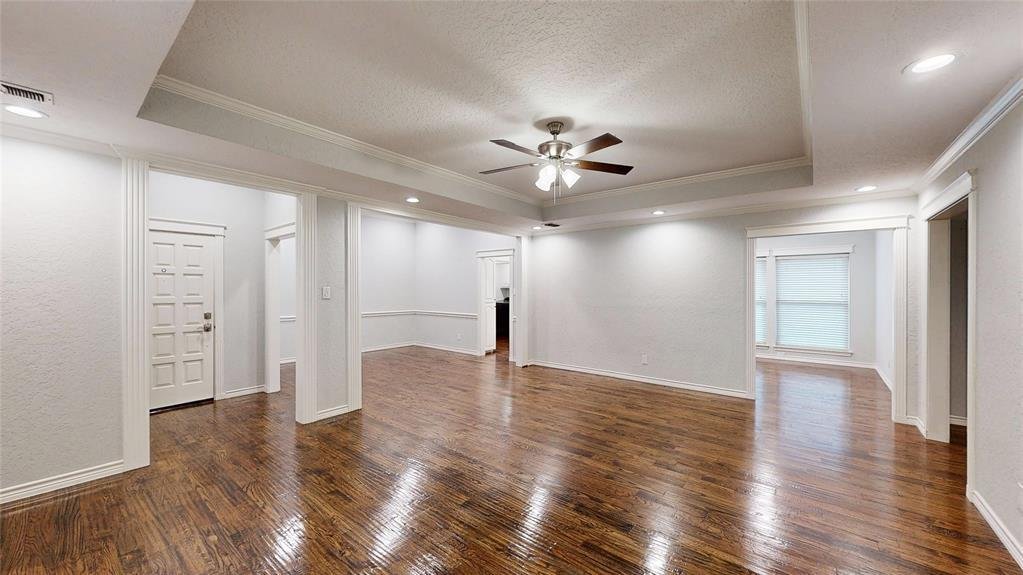 House in Bedford, Texas, United States 2 - 17191542