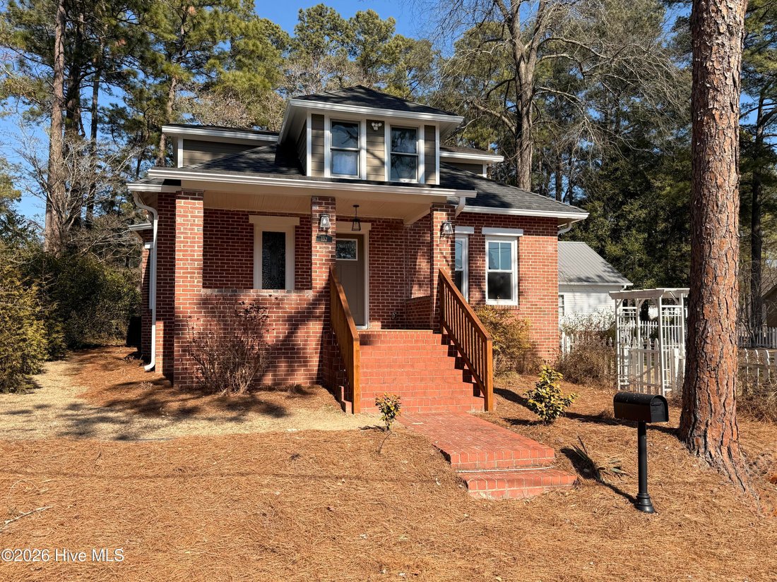 House in Southern Pines, North Carolina, United States 1 - 17194842