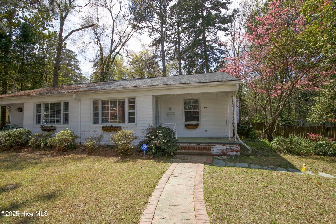 House in Southern Pines, North Carolina, United States 2 - 17194685