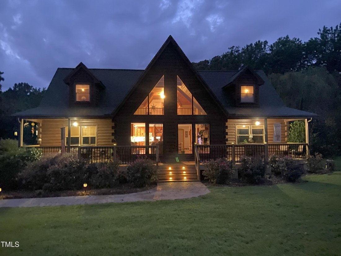 House in Henderson, North Carolina, United States 2 - 17189733