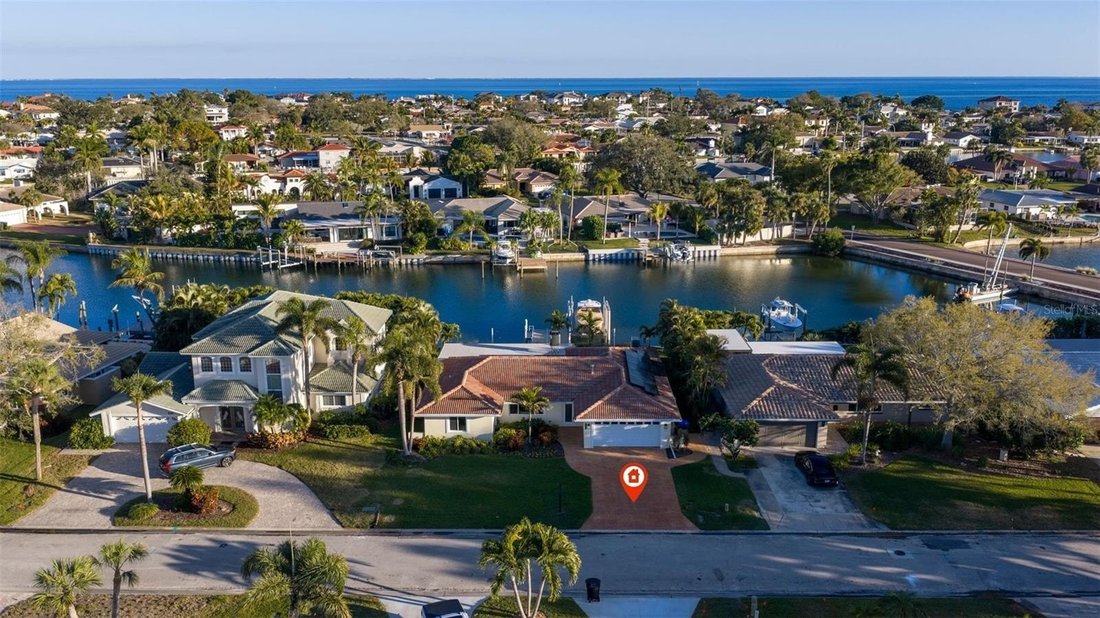 House in St. Petersburg, Florida, United States 1 - 17192928