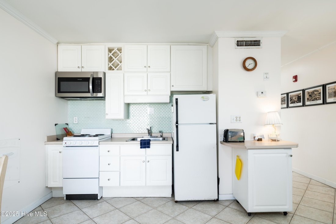 Condo in Wrightsville Beach, North Carolina, United States 5 - 17193290