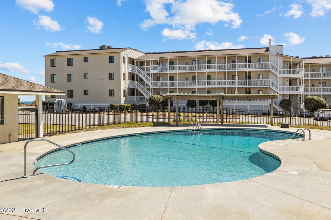 Condo in Emerald Isle, North Carolina, United States 4 - 17193849