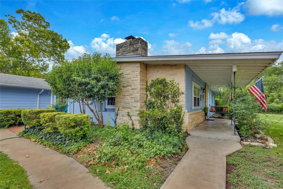 House in Manchaca, Texas, United States 2 - 17189426