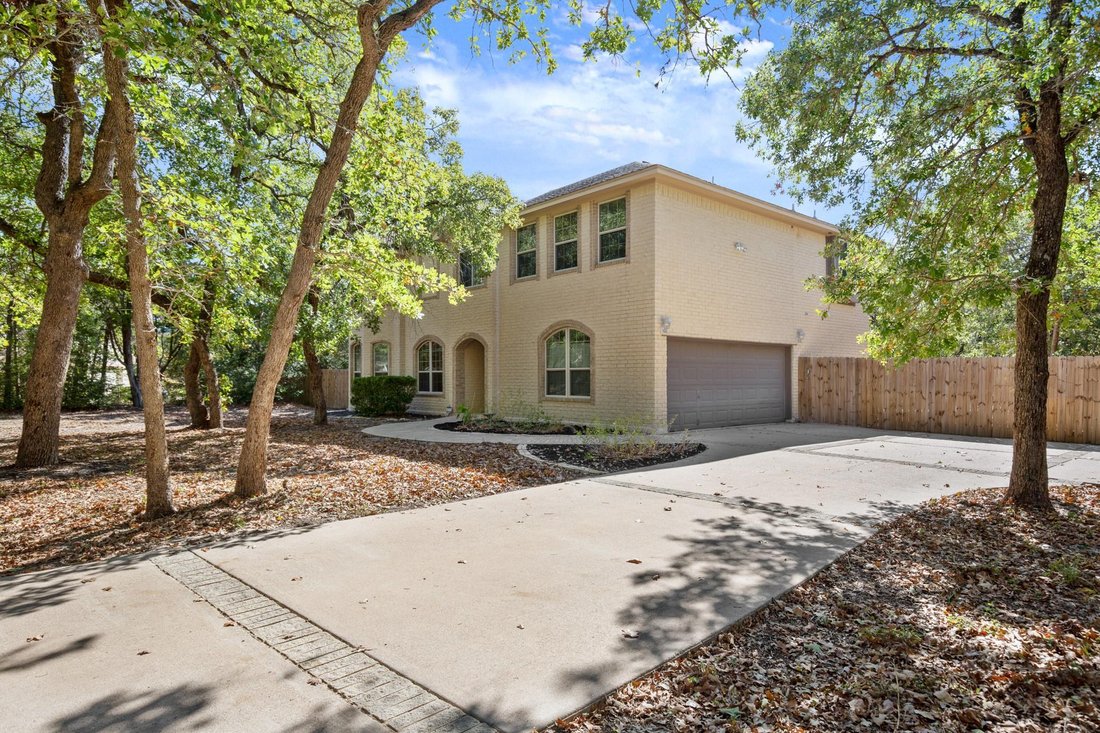 House in Elgin, Texas, United States 3 - 17189011