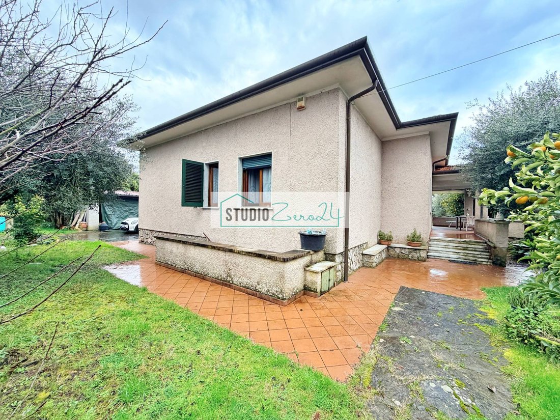 Villa in Strettoia-Capezzano-Valdicastello, Pietrasanta, Tuscany 2 - 17216897