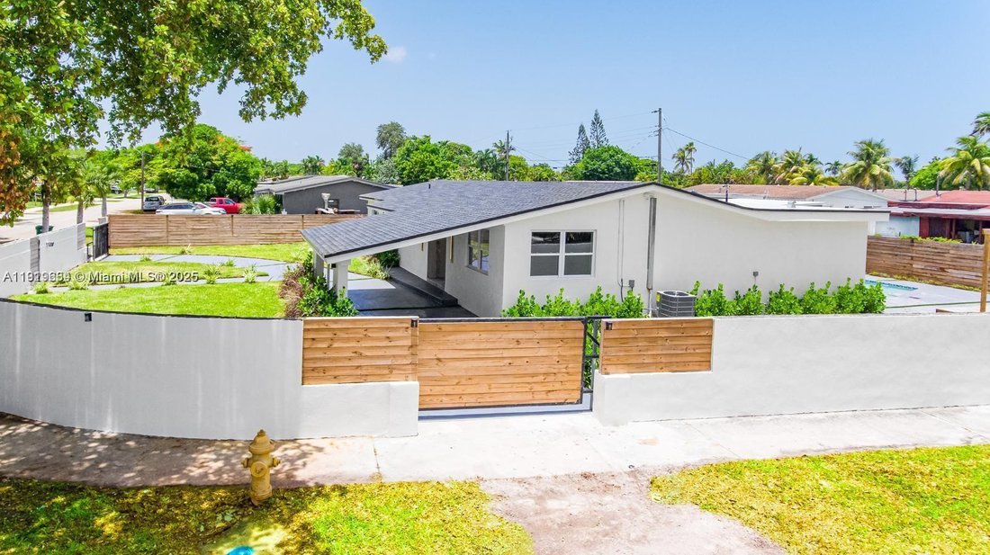 House in North Miami Beach, Florida, United States 3 - 17202764