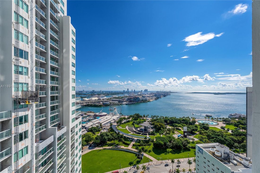 Condo in Miami, Florida, United States 1 - 17205283