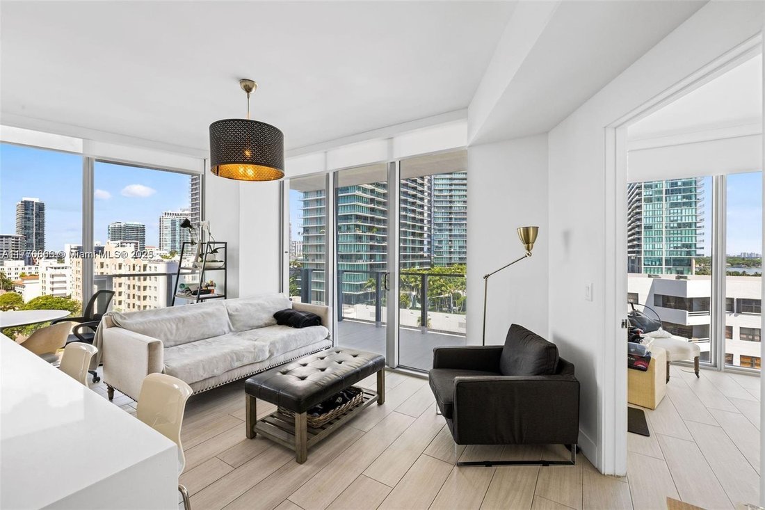Condo in Miami, Florida, United States 5 - 17203304