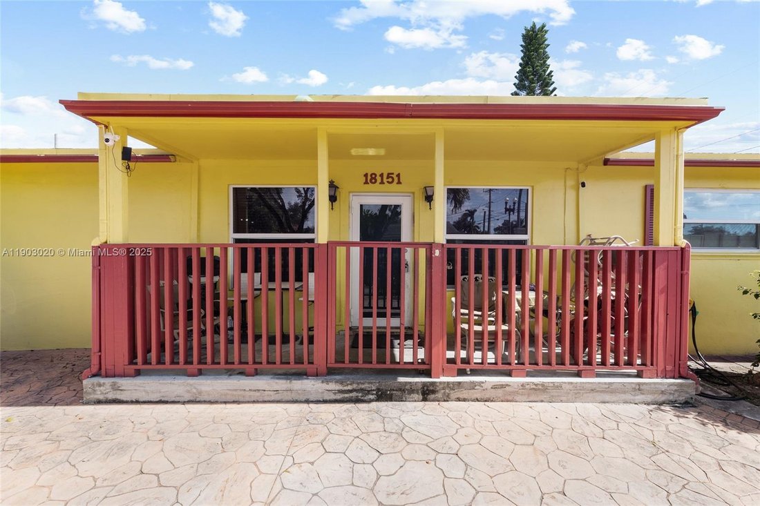 House in Miami, Florida, United States 5 - 17205341