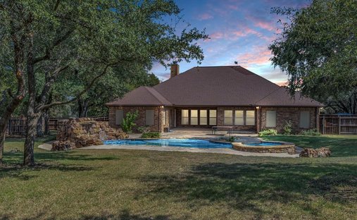 House in China Spring, Texas, United States 1