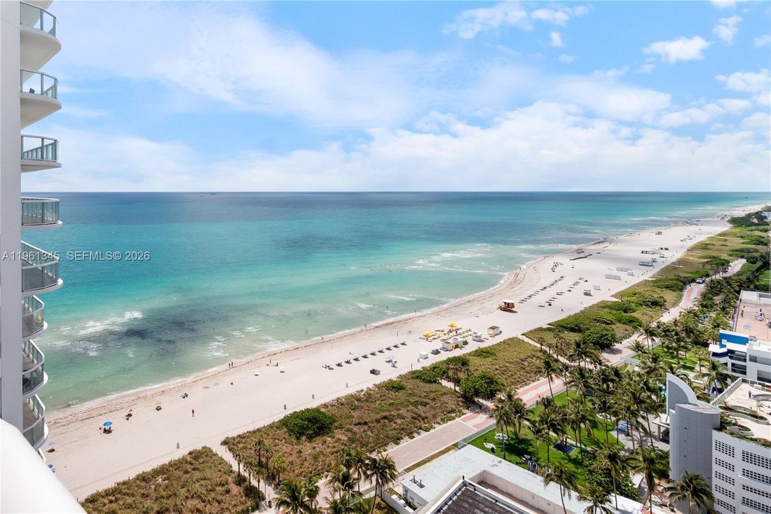 Condo in Miami Beach, Florida, United States 2 - 17203227