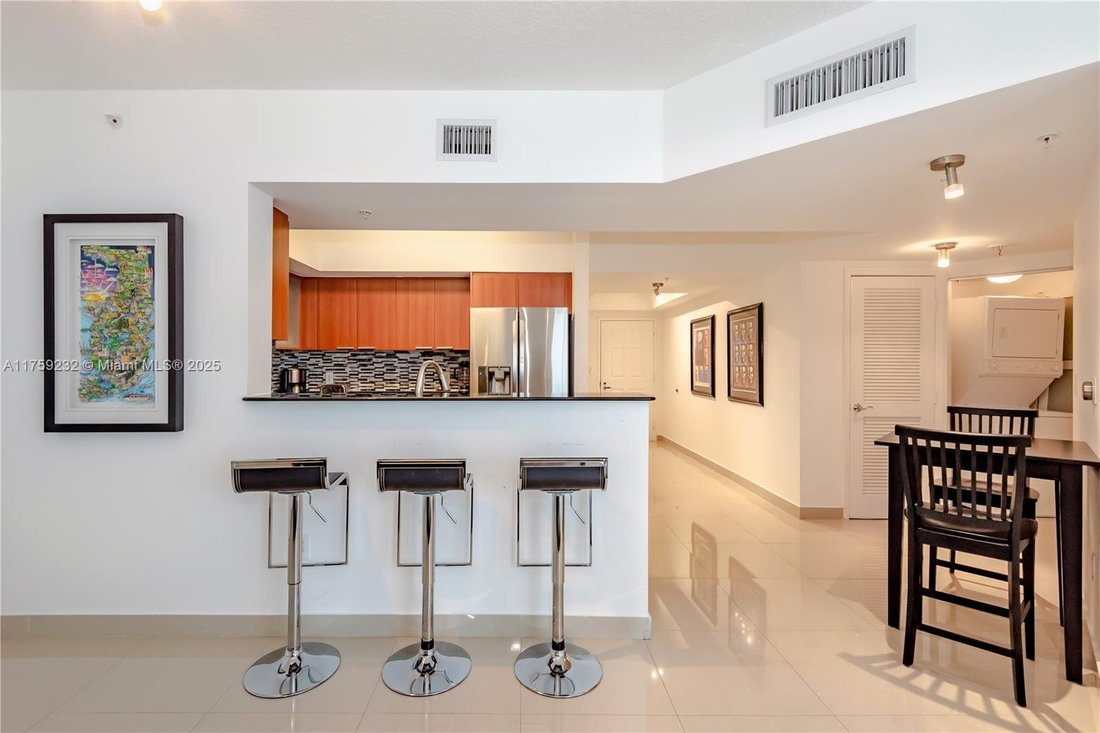 Condo in Sunny Isles Beach, Florida, United States 5 - 17205410