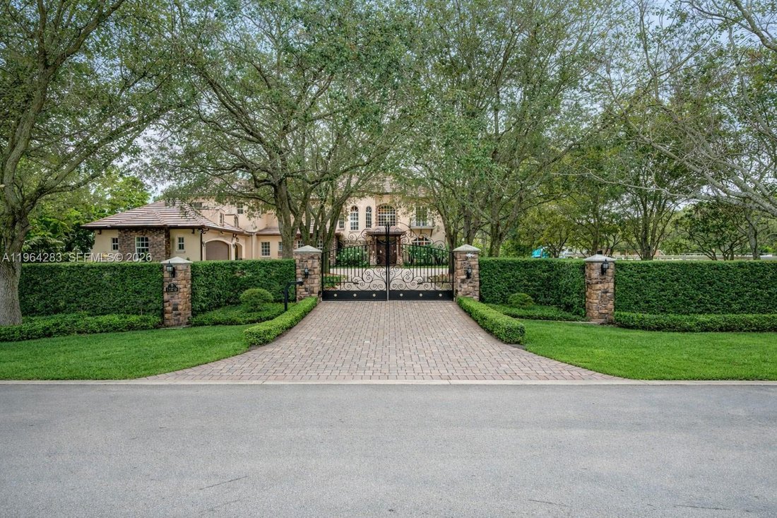 House in Miami, Florida, United States 2 - 17202431
