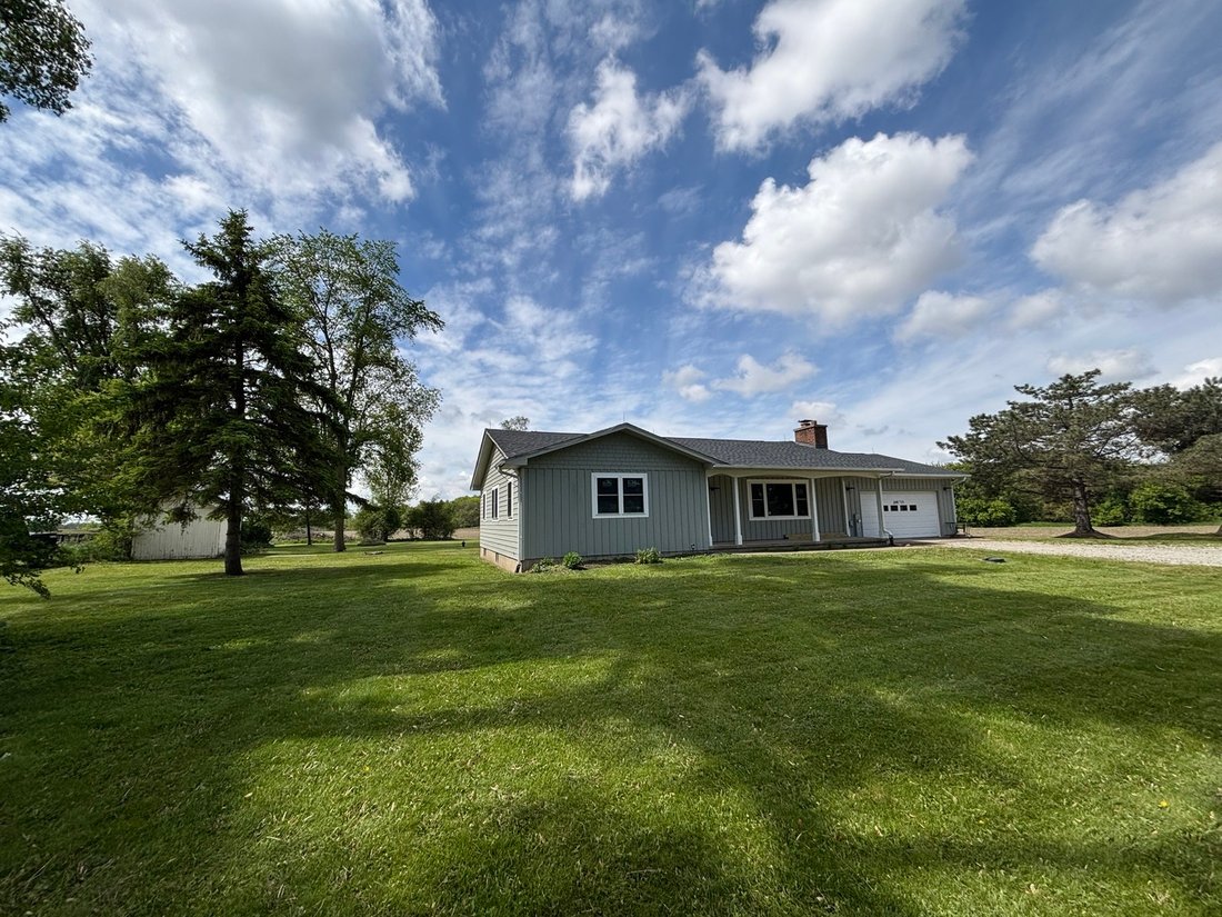 House in West Dundee, Illinois, United States 1 - 17206284