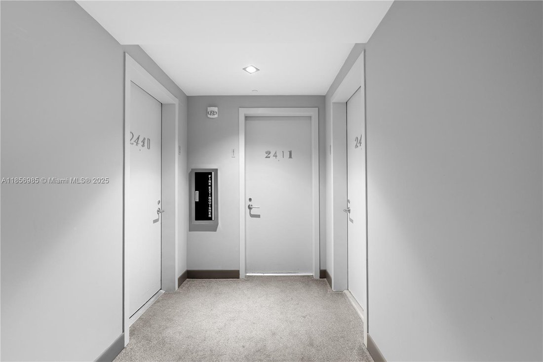 Condo in Miami, Florida, United States 2 - 17203359