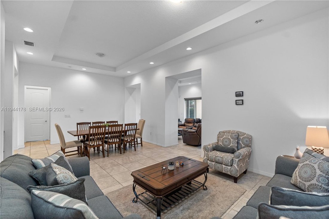 House in Miami, Florida, United States 5 - 17203017