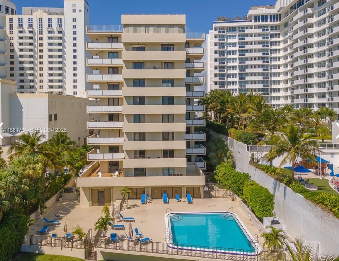 Condo in Miami Beach, Florida, United States 2 - 17202100