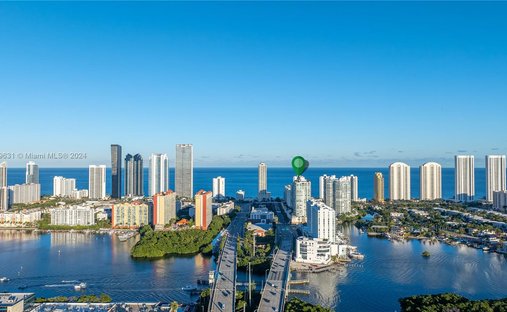 Condo in Sunny Isles Beach, Florida, United States 1