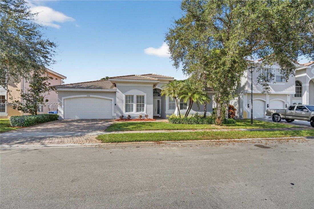 House in Miramar, Florida, United States 1 - 17202389