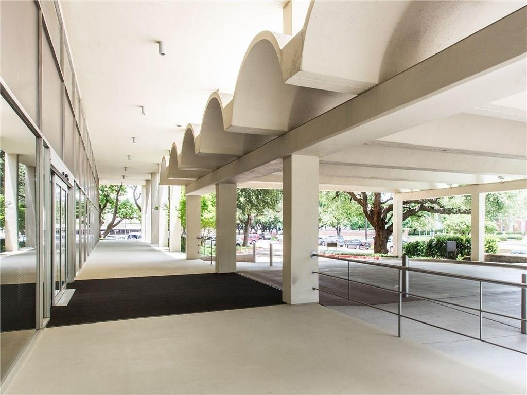 Condo in Dallas, Texas, United States 4 - 17216385