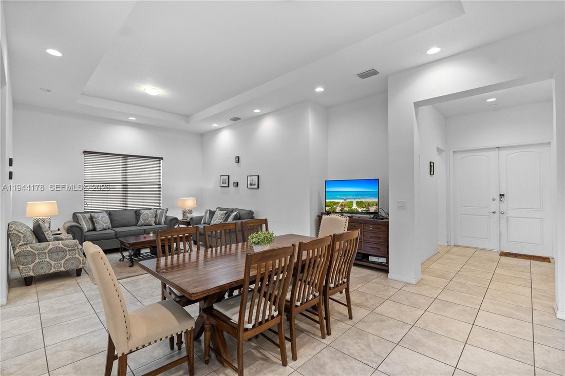 House in Miami, Florida, United States 4 - 17203017