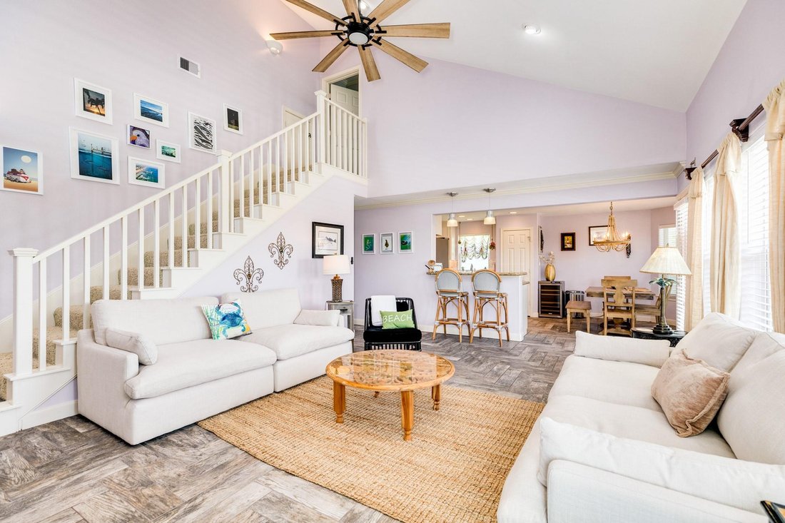 House in Galveston, Texas, United States 3 - 17208027