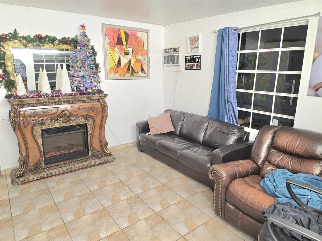 House in Miami, Florida, United States 2 - 17203071