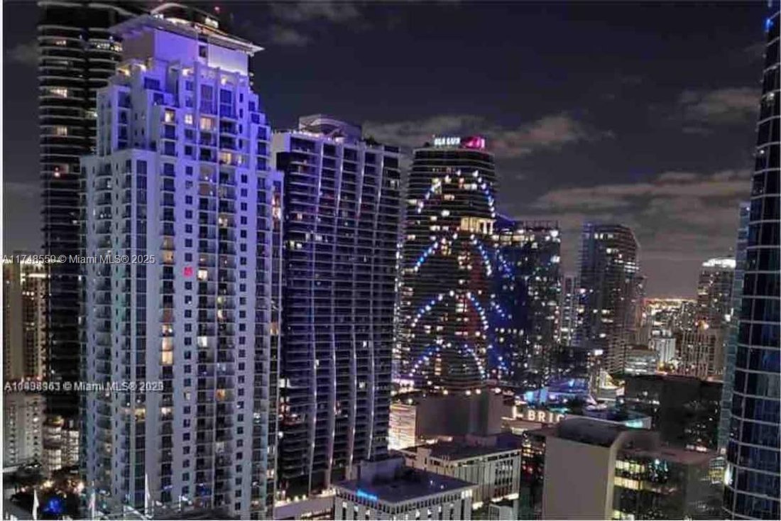 Condo in Miami, Florida, United States 1 - 17204957