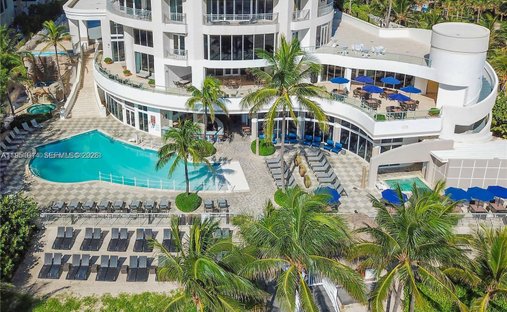 Condo in Sunny Isles Beach, Florida, United States 1