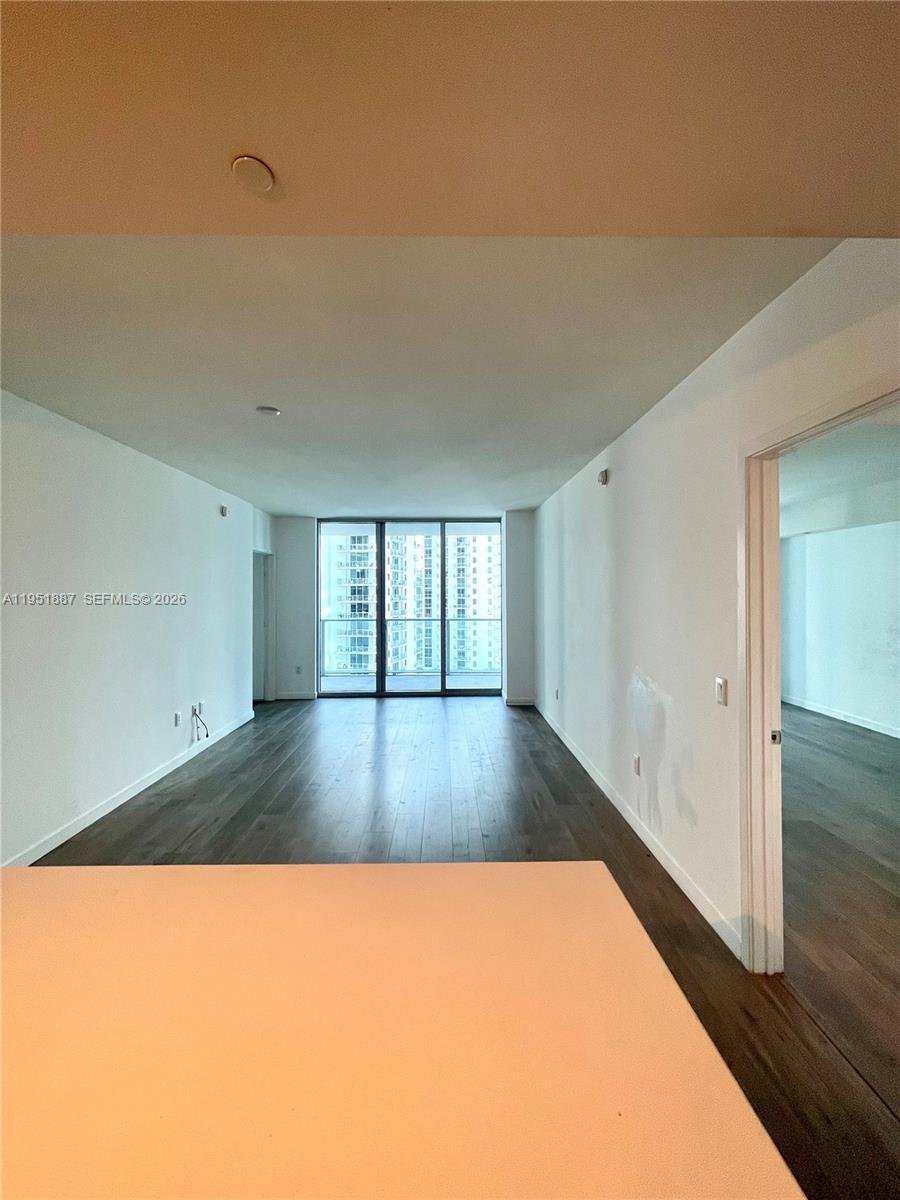 Condo in Miami, Florida, United States 1 - 17205574