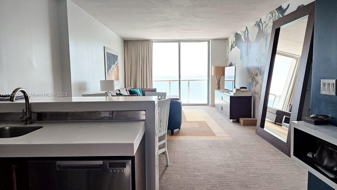 Condo in Sunny Isles Beach, Florida, United States 4 - 17203006