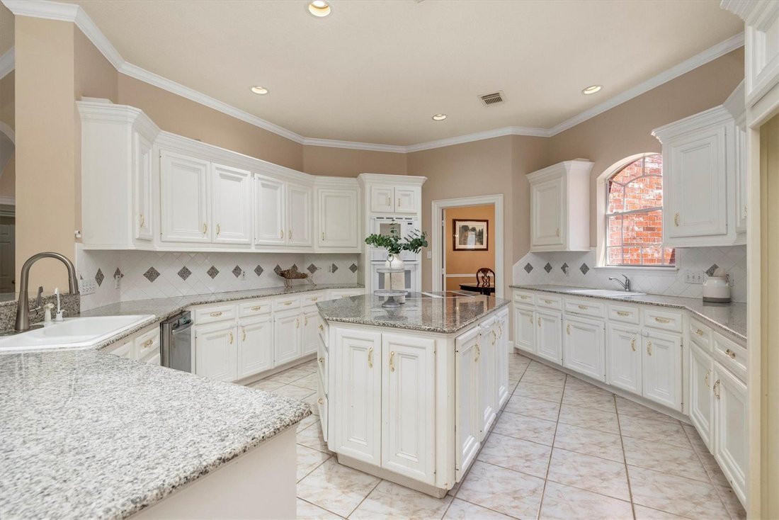 House in Spring, Texas, United States 5 - 17208536