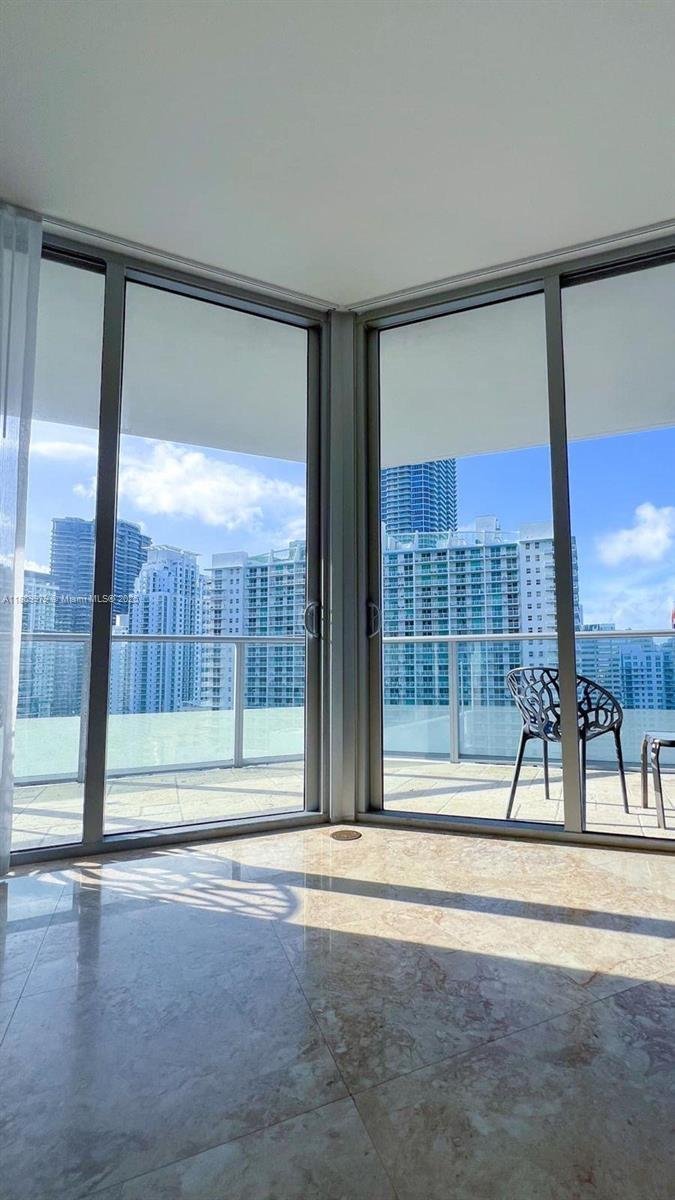 Condo in Miami, Florida, United States 5 - 17203618